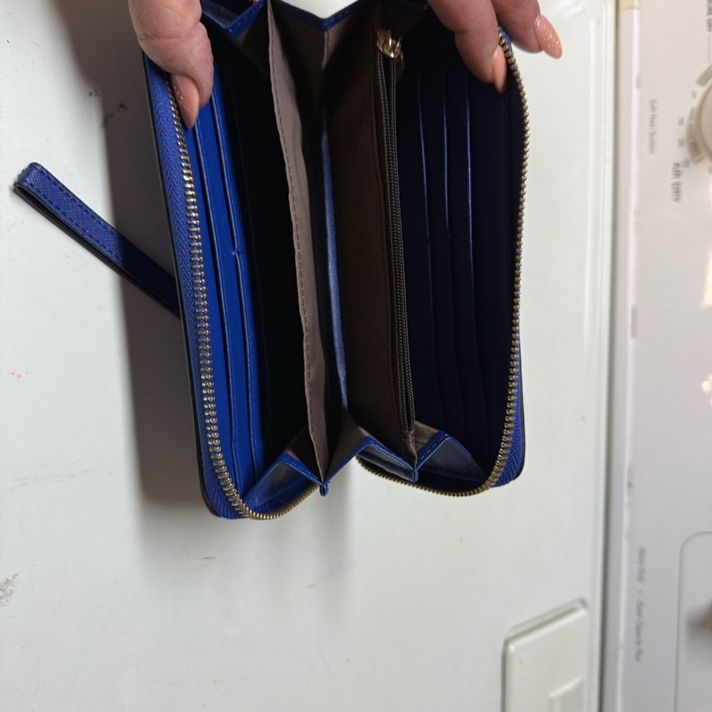 Source Unknown Blue Wallet with Gold Accents - Picture 3 of 3